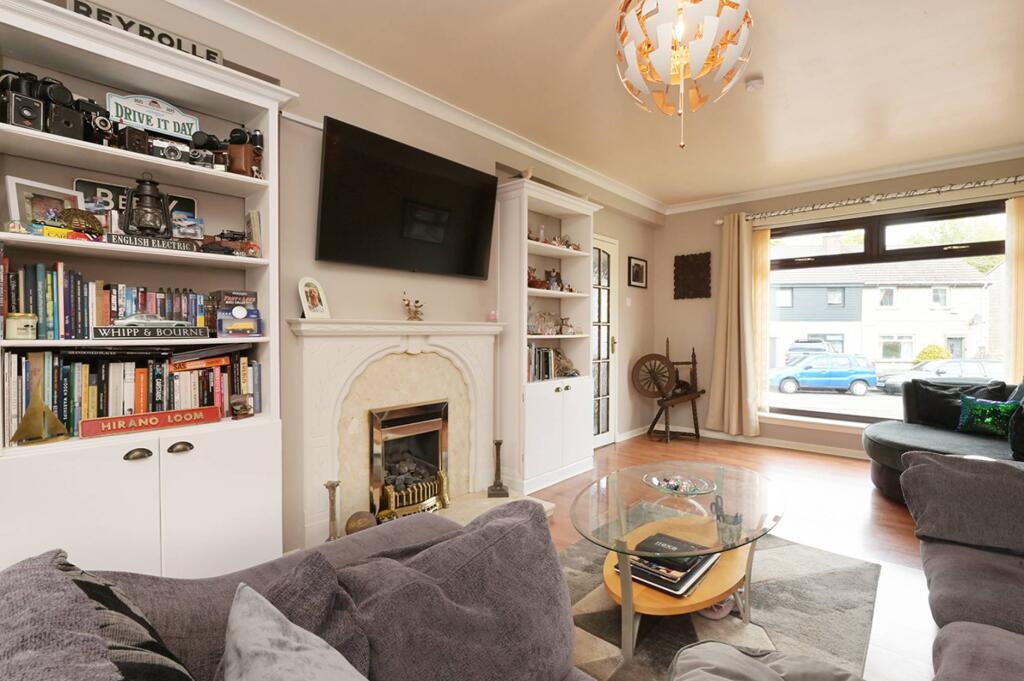 House in Brightons, Falkirk - View 2
