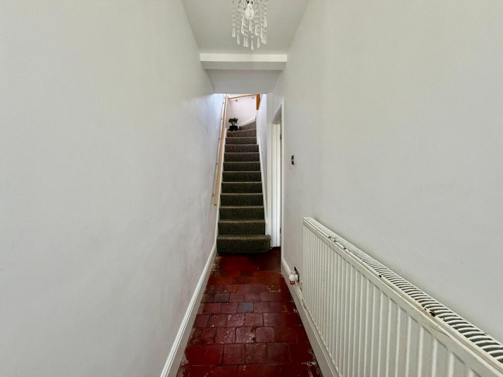 House in Newport, Penmaen - More