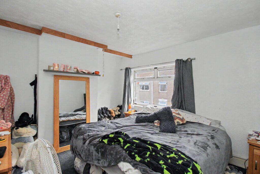 House in Doncaster, North East Lincolnshire - View 4