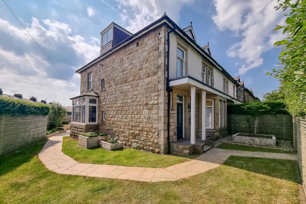 House in Harrogate - View 4