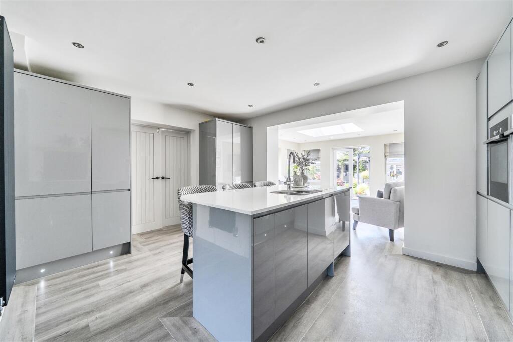 House in Fareham, Hampshire - View 5