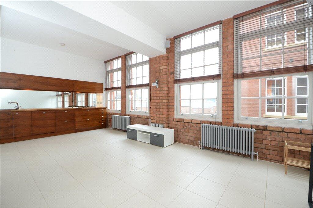 Apartment in London - More