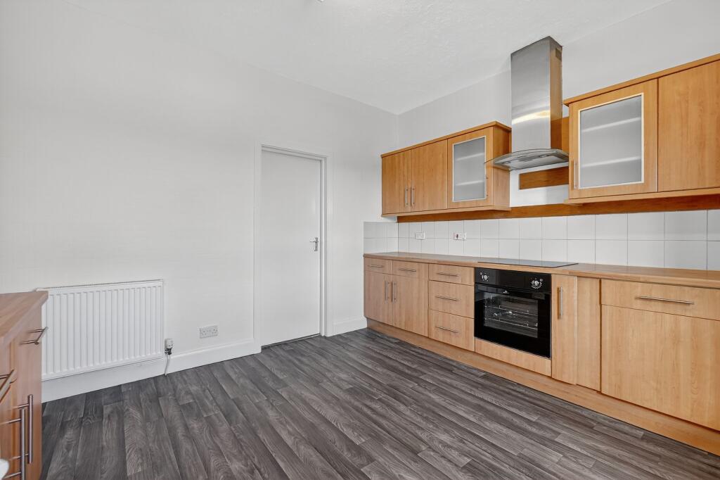 2d Park View, Maybole, KA19 7HR photo 3