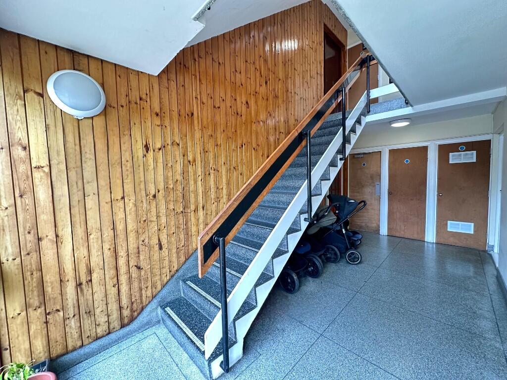 Wheatlands, Hounslow, Middlesex, TW5 photo 2