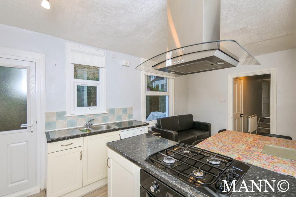 Apartment in London - View 4