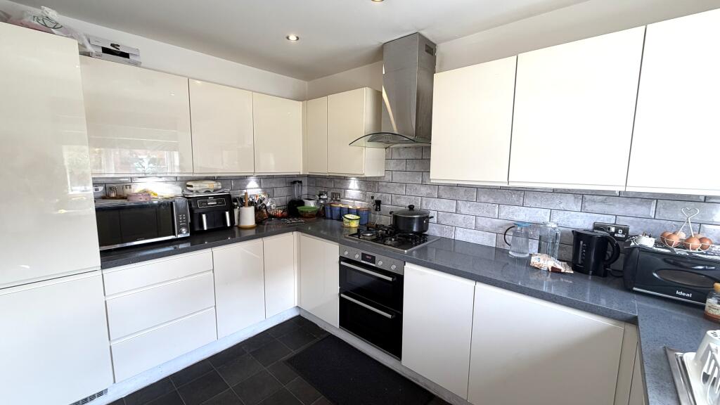 Upton Street, Openshaw photo 4