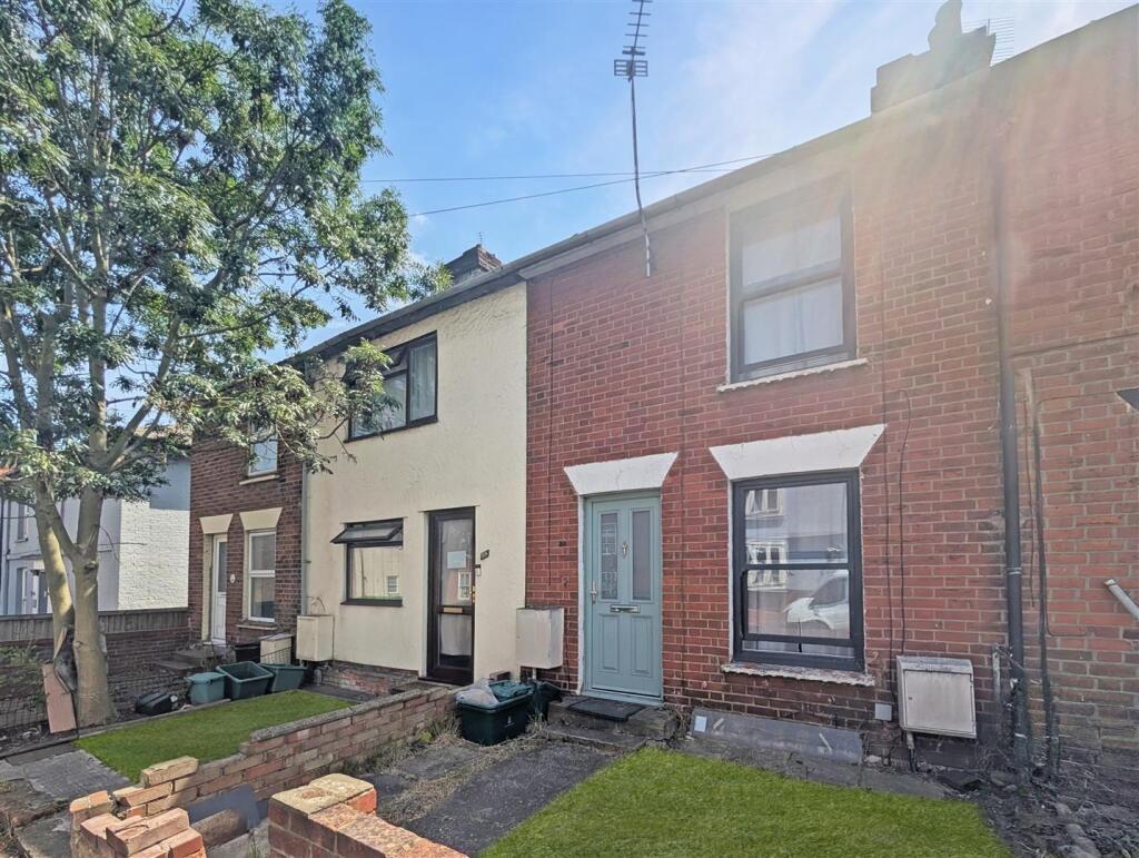 Main image of property: Hythe Hill, Colchester