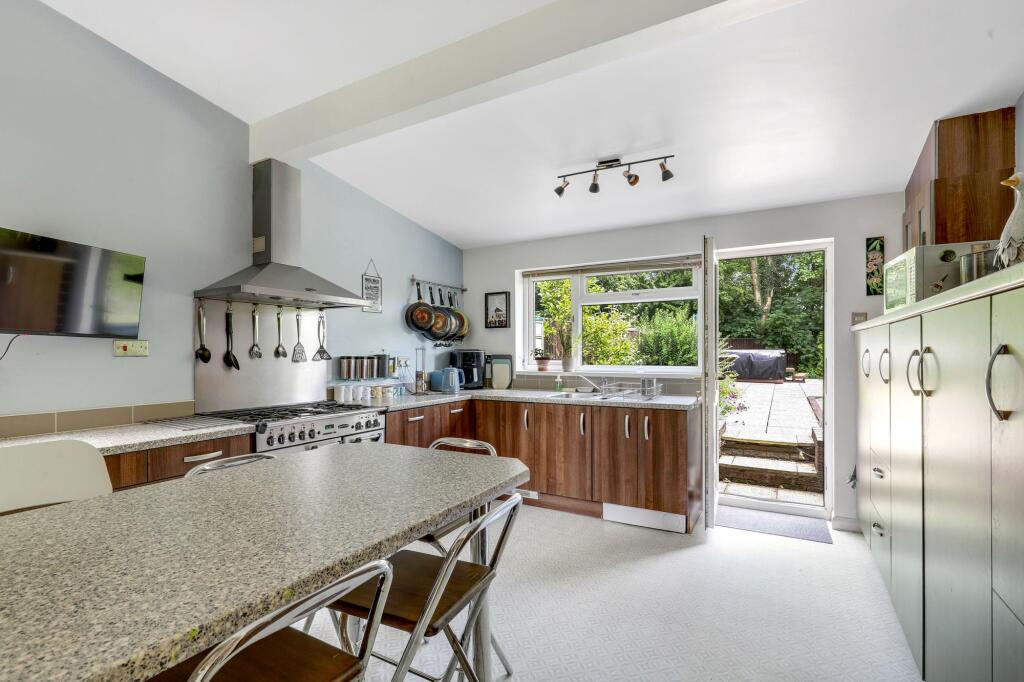 House in Nottingham, Beechdale - View 2