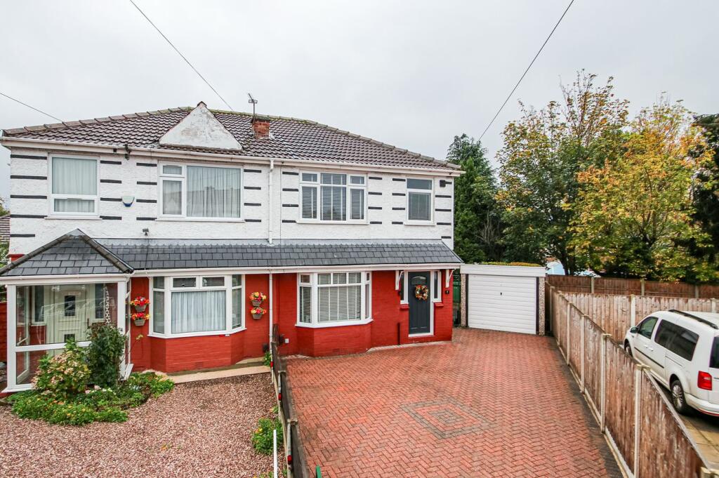 3-bed semi-detached on Hawthorn Avenue, Urmston, Manchester, M41, £360,000