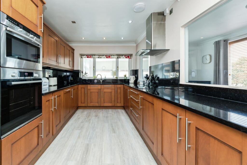 House in Sheffield - View 4