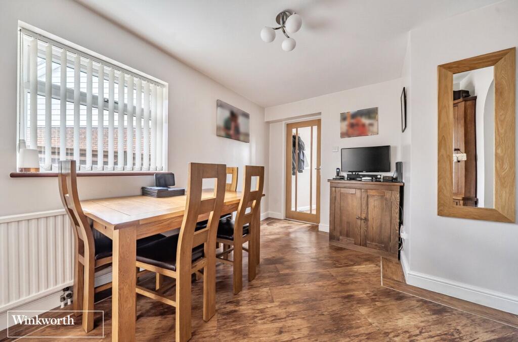 Novello Close, Basingstoke, Hampshire, RG22 - View 4