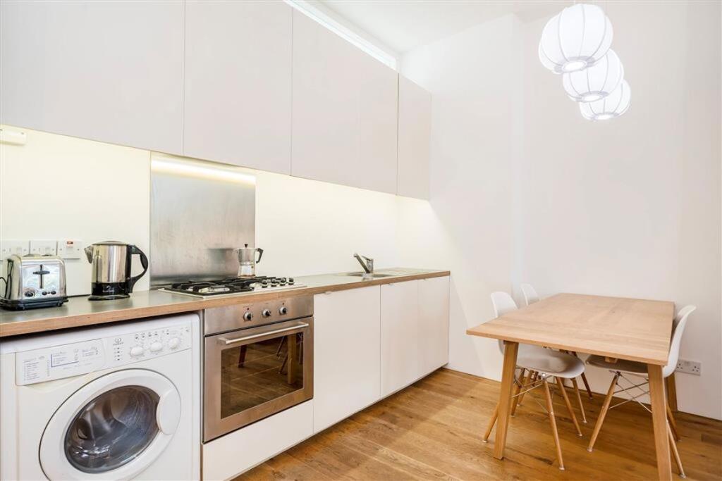 Apartment in London - View 4