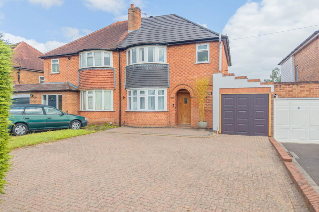 Main image of property: Shawhurst Lane, Hollywood, Birmingham, B47 5JN