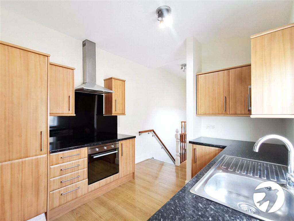 Apartment in London - View 5