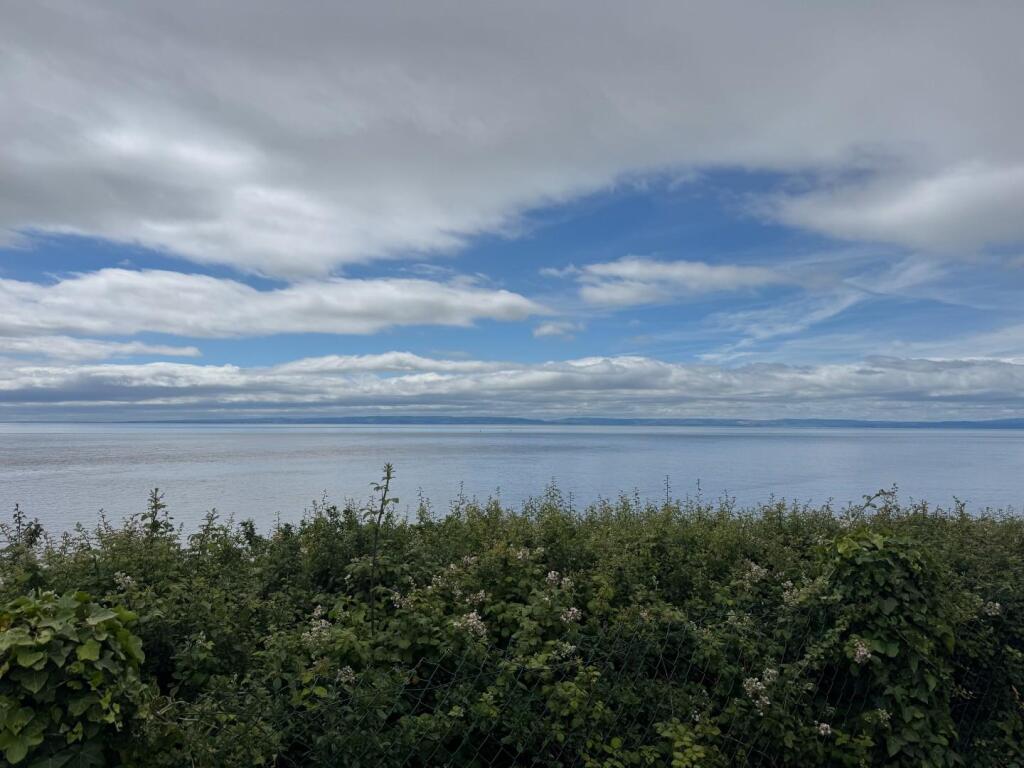 Fort Road, Lavernock - View 2