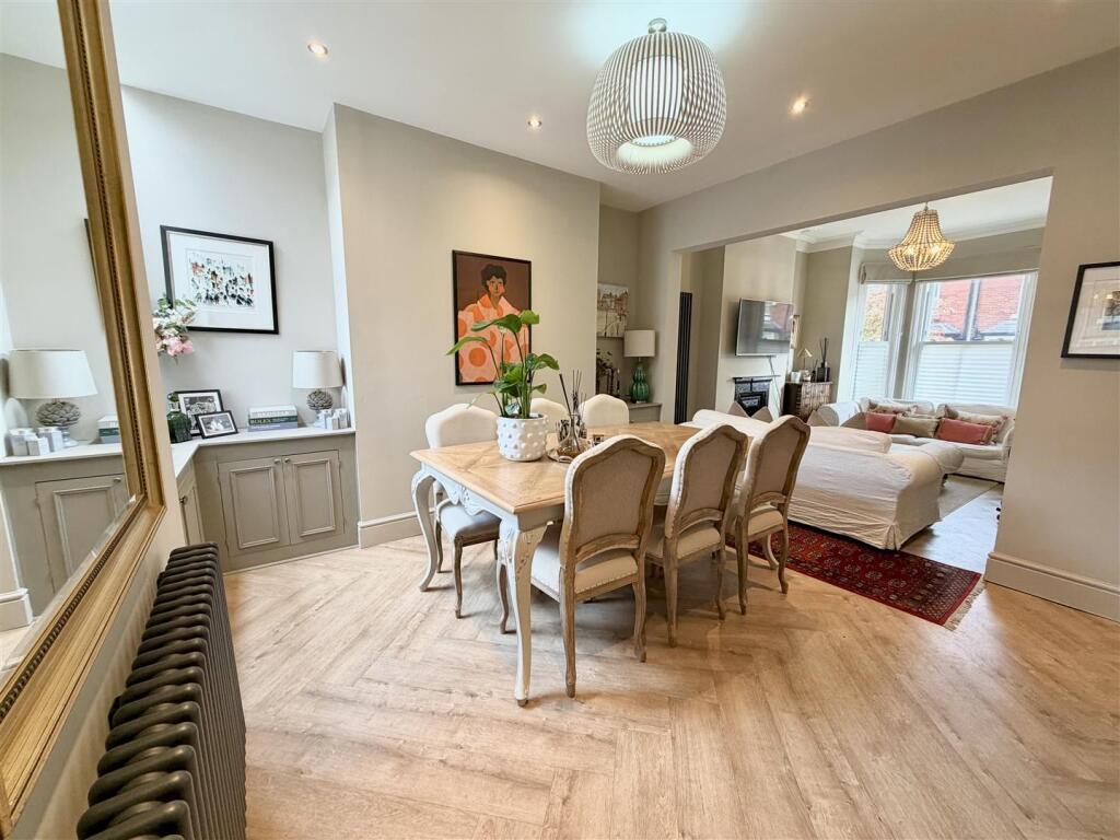 Linden Avenue, Altrincham photo 2