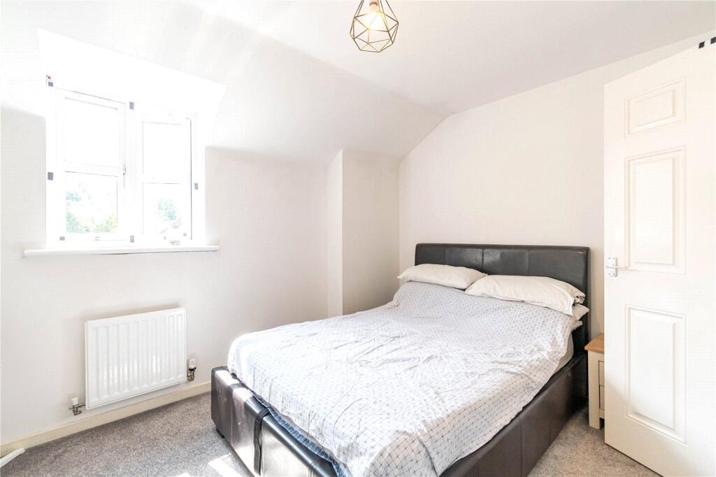 Apartment in Marlborough - View 3