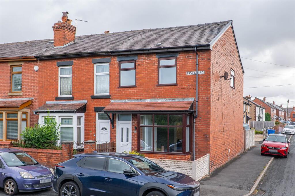 House in Chorley, Knowley