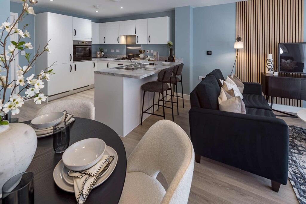 House in Barton-le-Clay, Central Bedfordshire - More