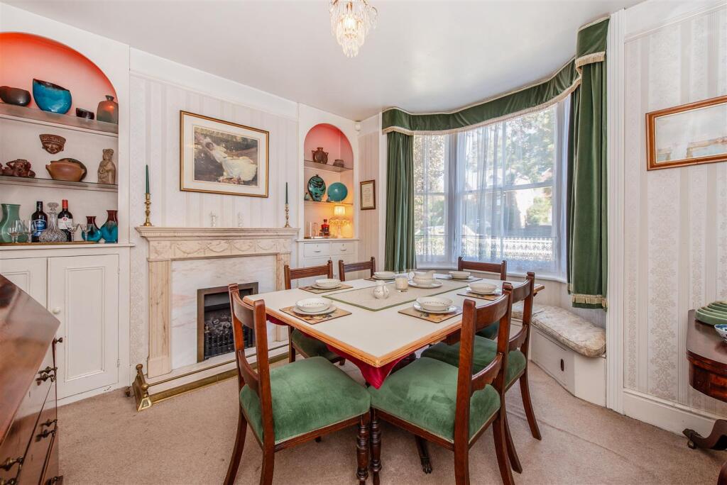 House in Portsmouth - View 5