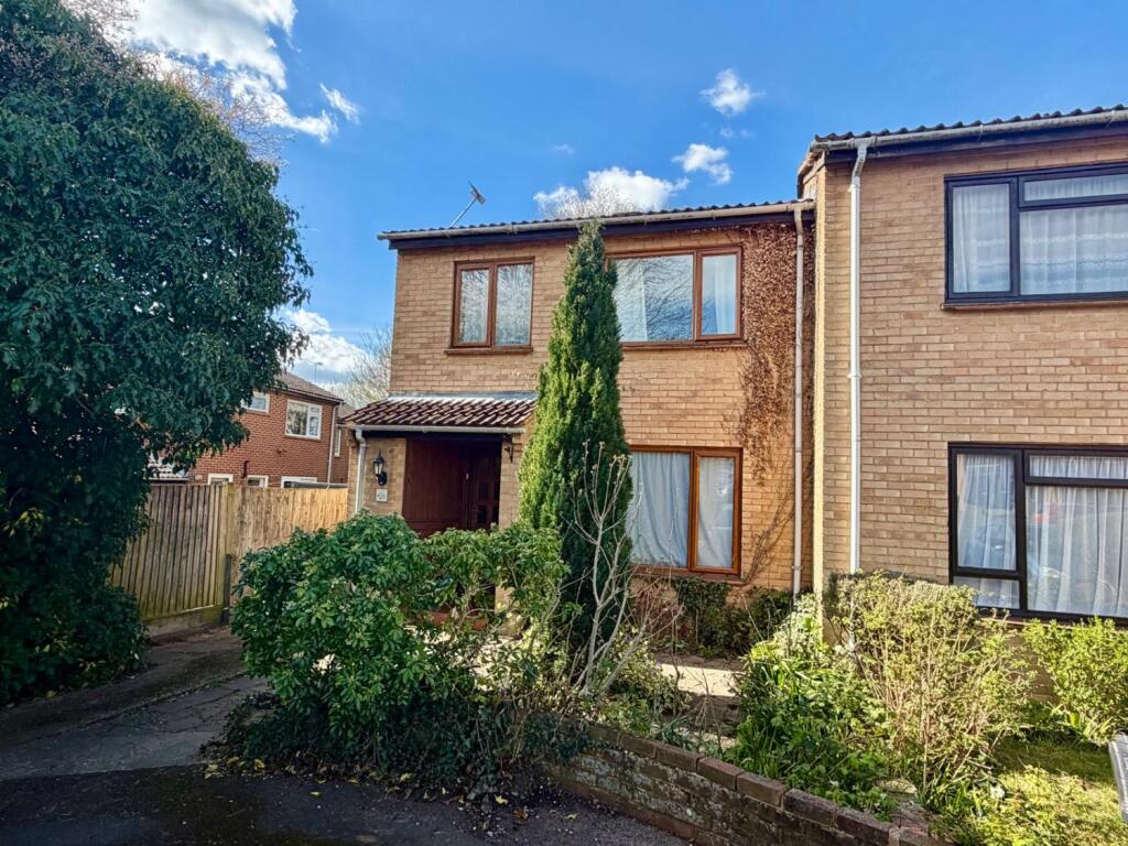 Main image of property: Heronfield, Englefield Green, Egham, Surrey, TW20