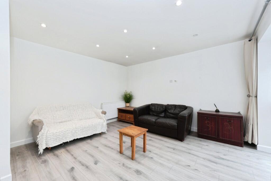 Apartment in London - View 2