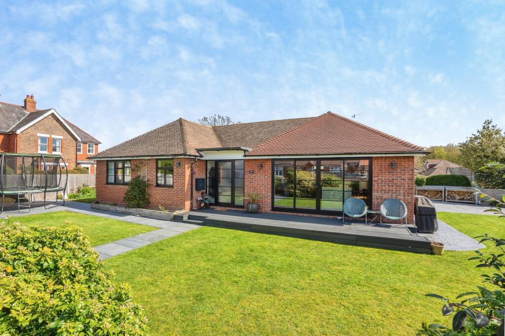 Main image of property: Westbourne Close, Emsworth, Hampshire, PO10