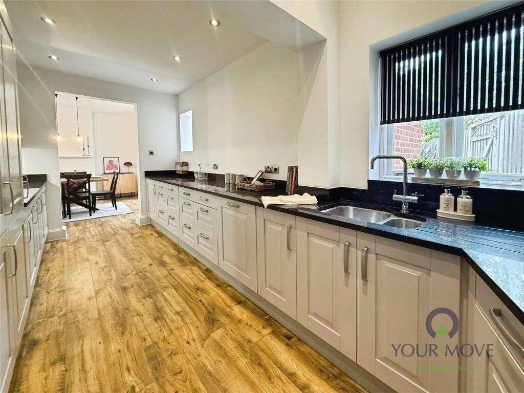 The Circle, Harborne, Birmingham, B17 photo 4