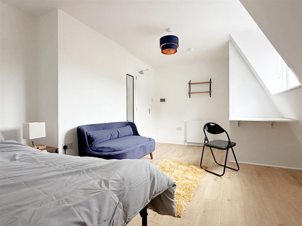 Main image of property: North Street - BILLS INC BEDROOM