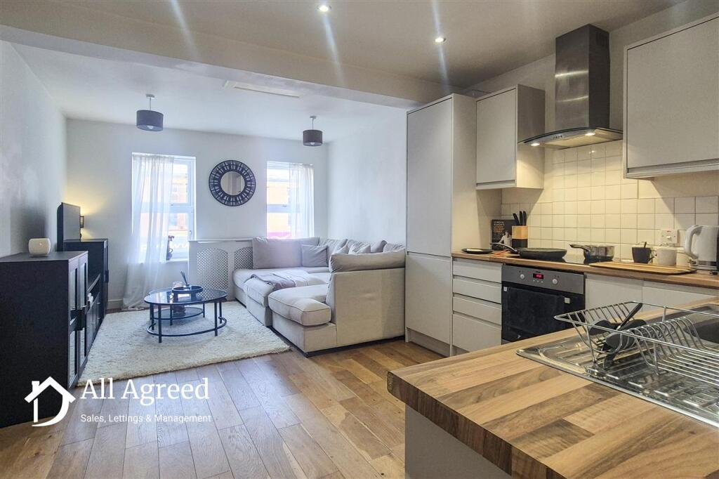 Main image of property: Oxford Street, Ripley