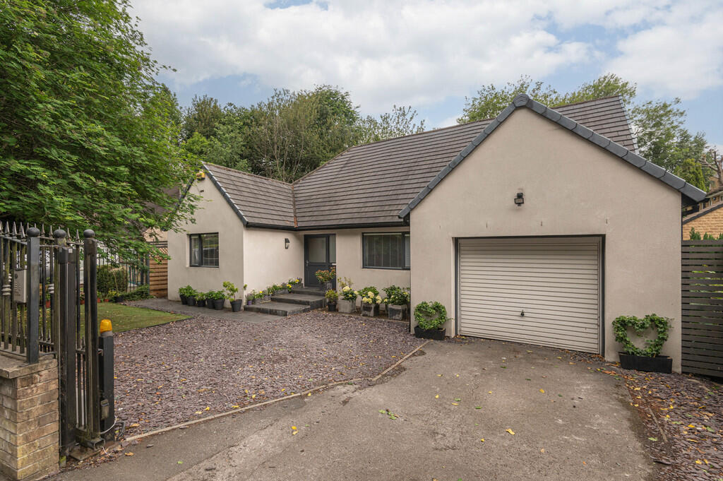 5-bed detached on Heaton Road, Gledholt, £435,000