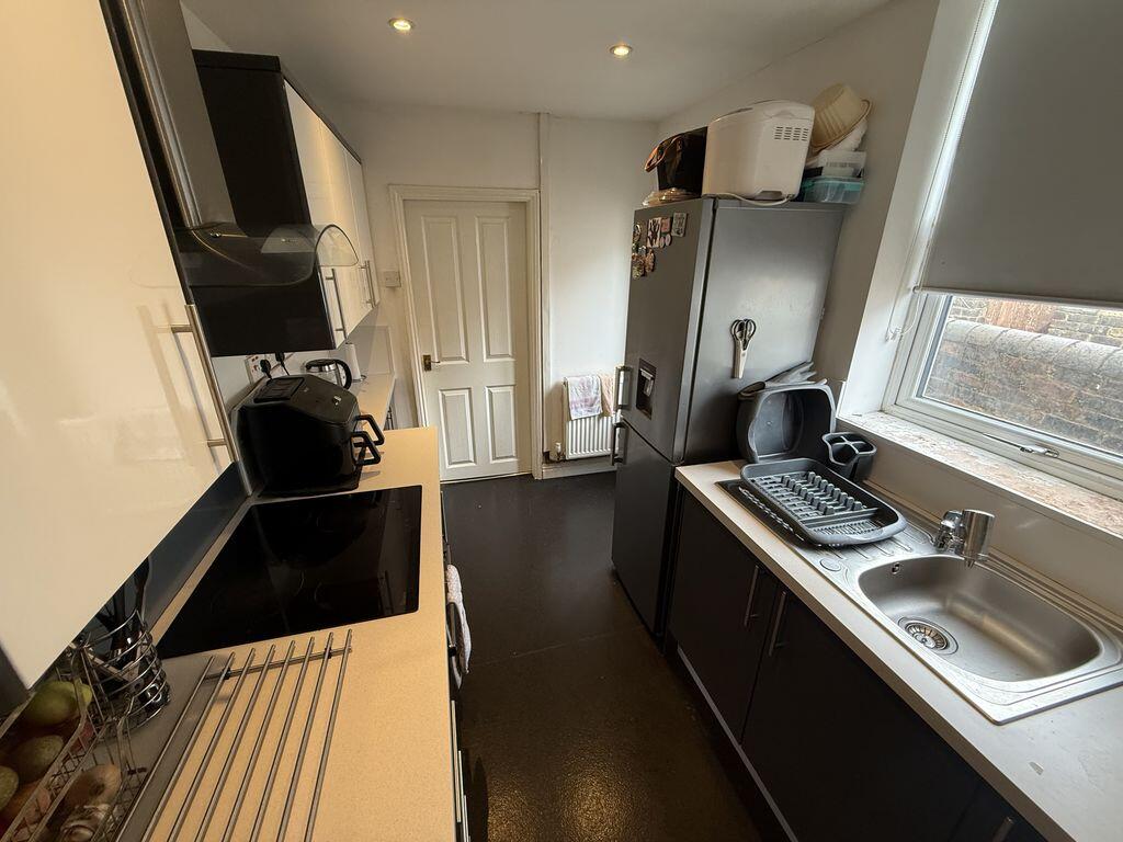 House in Stoke-on-Trent - More