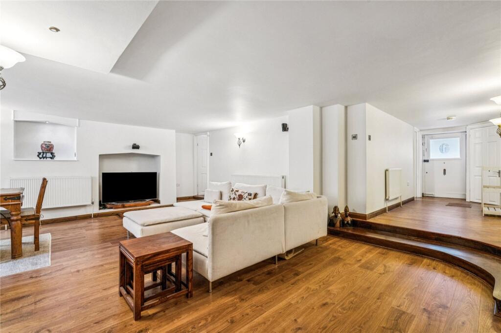 Main image of property: Ormond House, Ormond Road, Richmond, TW10