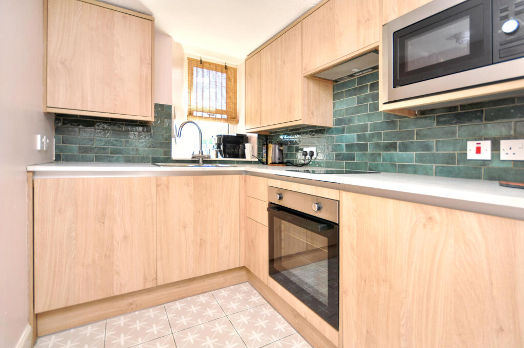 Apartment in Kilmarnock, South Ayrshire - View 3