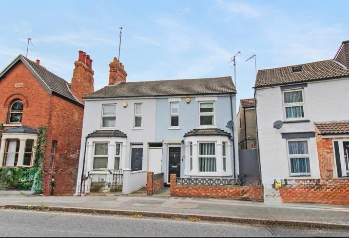 Main image of property: Victoria Road, Bletchley, Milton Keynes, Buckinghamshire, MK2 2NZ