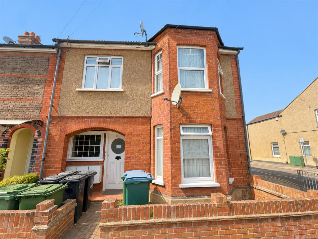 Main image of property: Harwoods Road, Watford