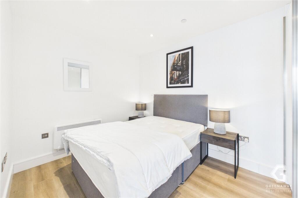 Apartment in Redhill - View 5