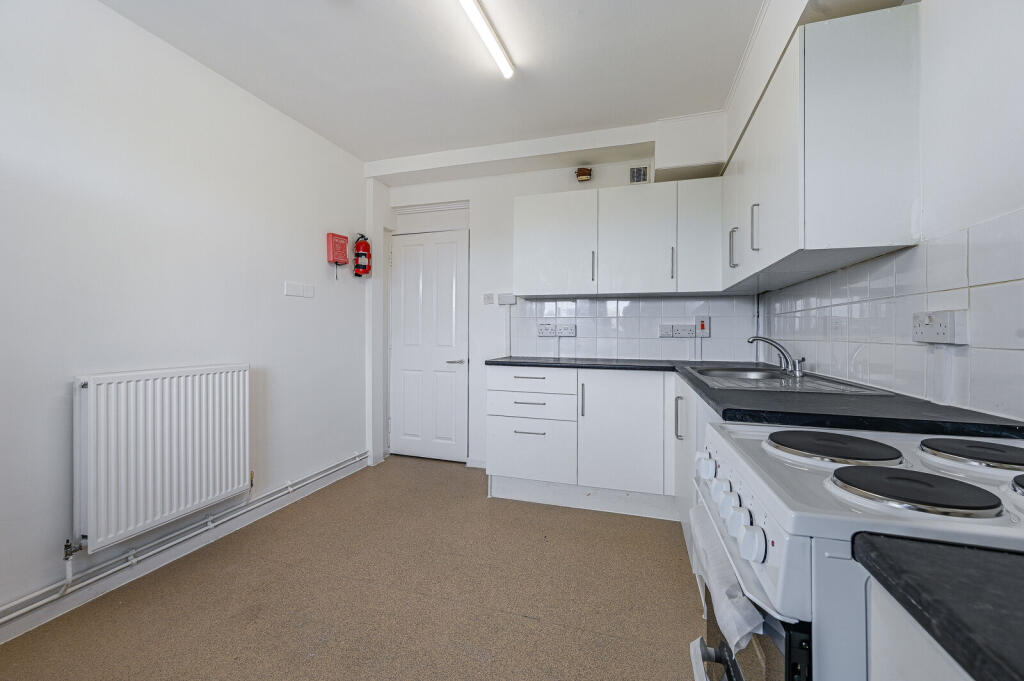 Apartment in London - View 5