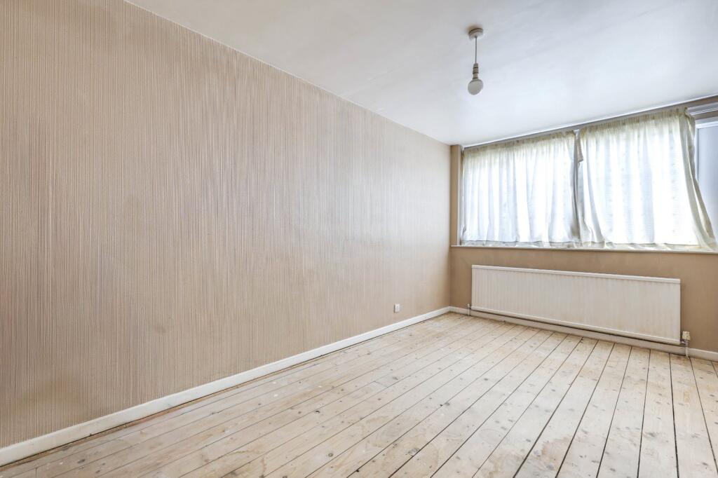 House in Leeds, West Yorkshire - More