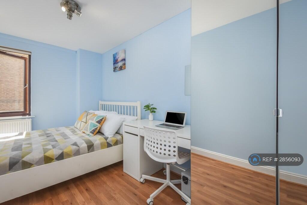 6 bedroom terraced house for rent