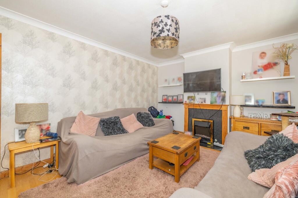 Church Road, Sevington, Ashford, Kent, TN24 photo 4