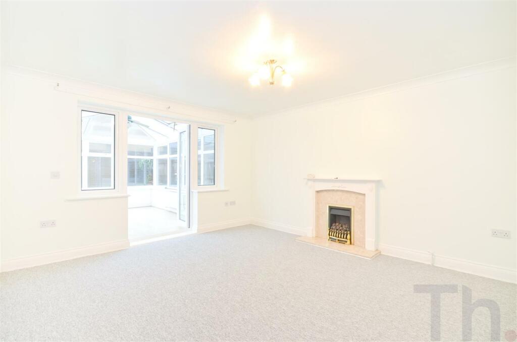 House in Newport, Hunny Hill - View 3