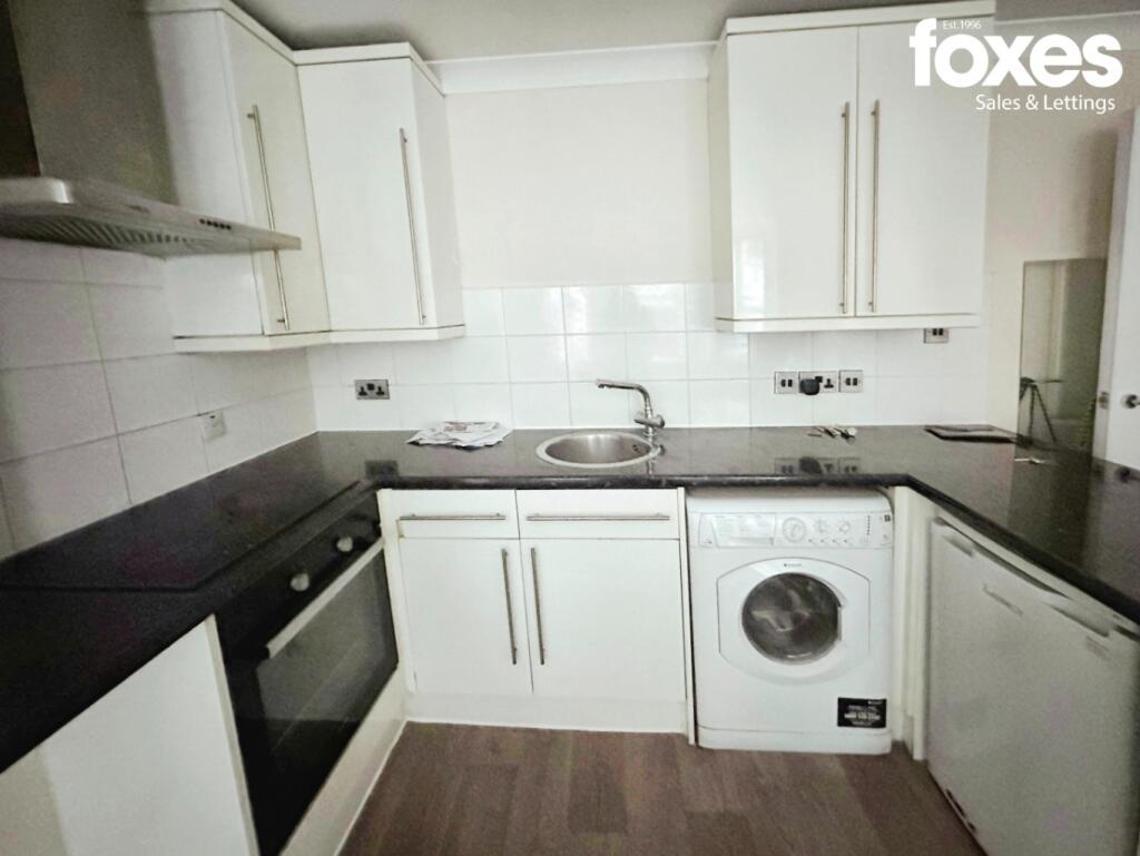 Apartment in Bournemouth, Lansdowne - More