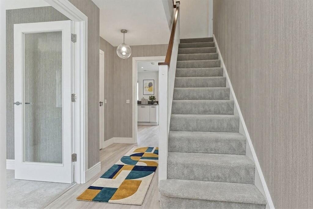 House in East Calder, Calderwood - View 4