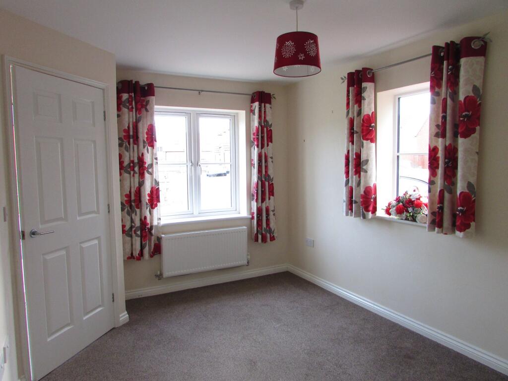 Belle Vue Close, Holbeach, PE12 photo 4