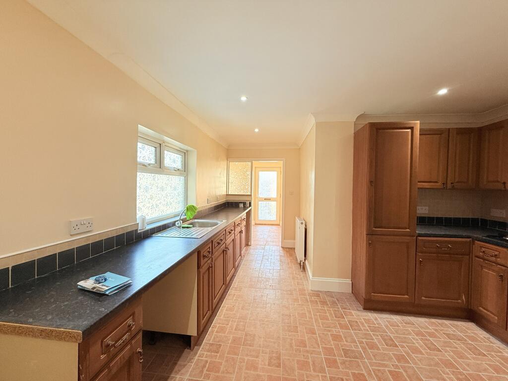 House in Thurrock, Essex - More