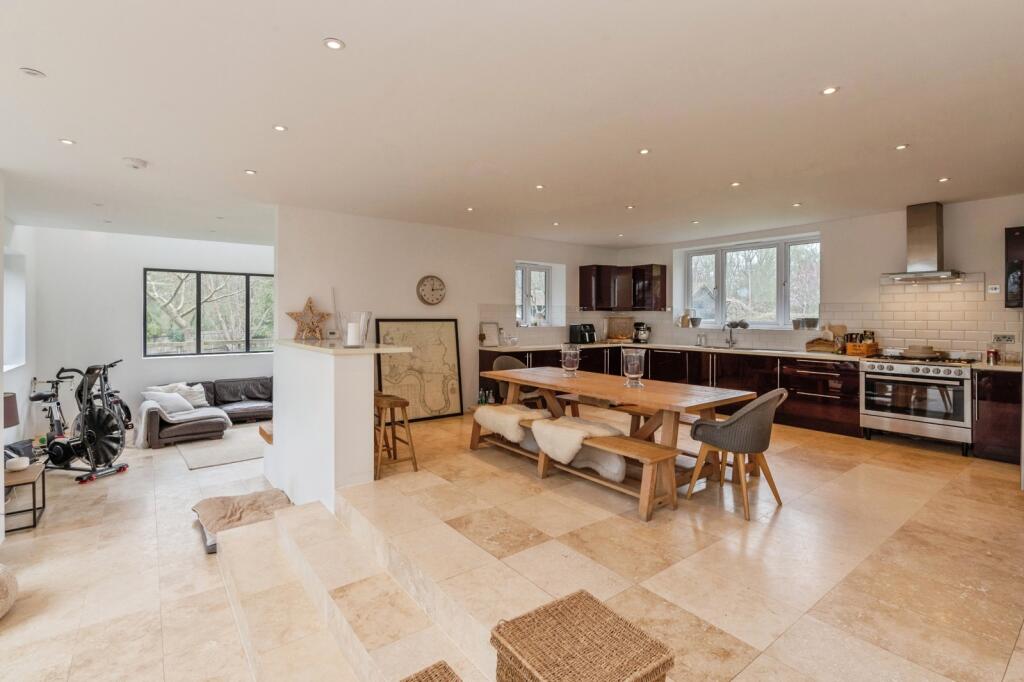 Main image of property: Buckwyns Chase, Billericay, Essex, CM12