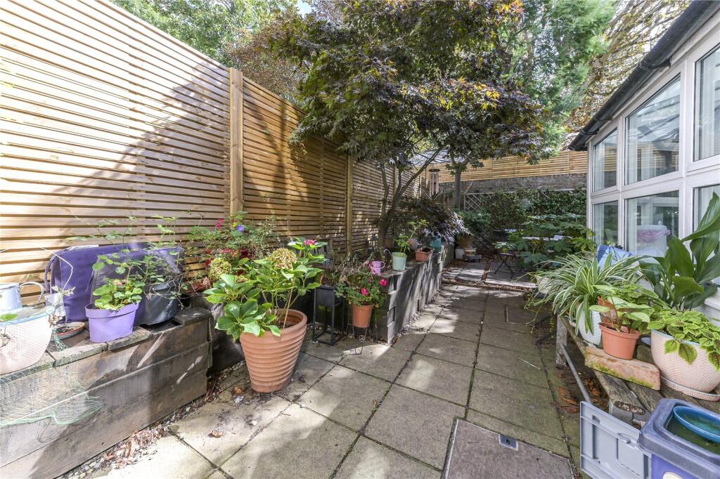 Apartment in London, Steele's Village, Belsize Park - More