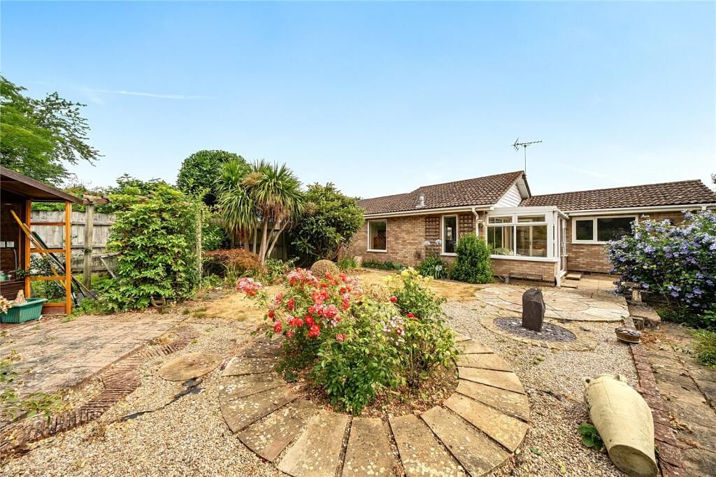 Main image of property: Mildmay Close, Oundle, Peterborough, Northamptonshire, PE8