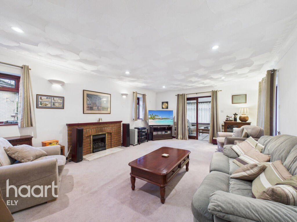 Tramar Drive, Sutton photo 3